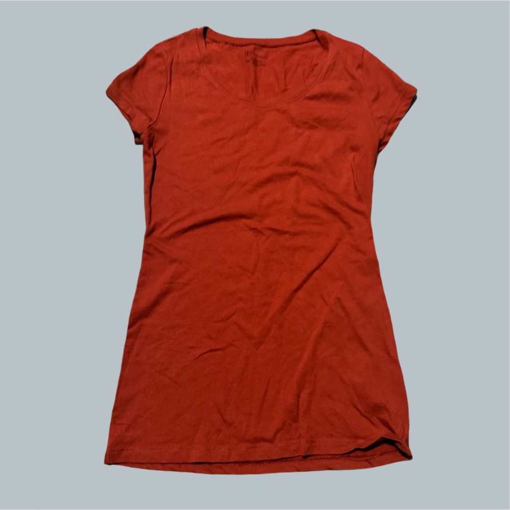 Rust Red Orange Form Fitting Round Neck Top Shirt Tee no boundaries basics
